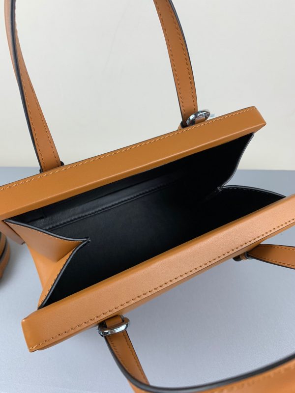 LOEWE Postal Bag Collection for woman - Image 4