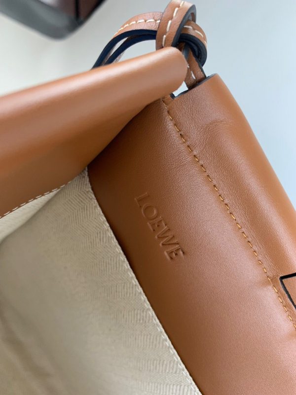 Loewe  Cushion large leather-trimmed canvas tote Orange - Image 4