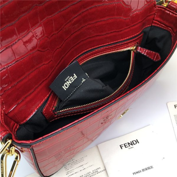 fendi crocodile baguette red - Image 6