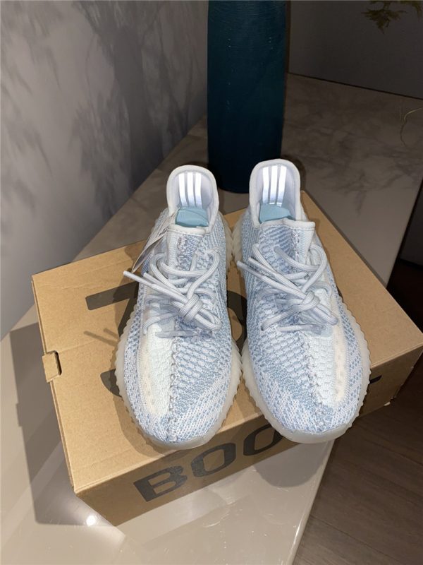 adidas Yeezy Boost 350 V2 Cloud Light blue - Image 9