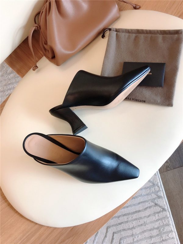 Bottega Veneta block heel sandals - Image 6
