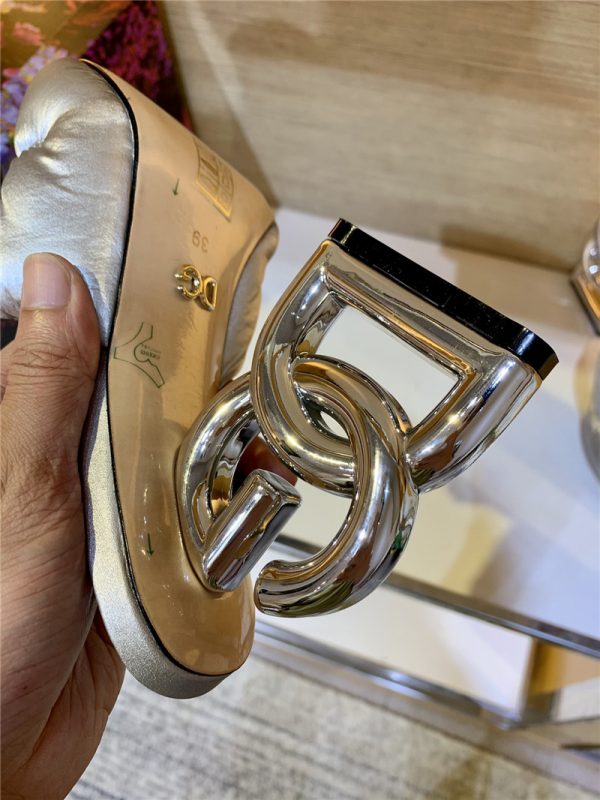 dolce & gabbana d&g down letter drag sandals - Image 6