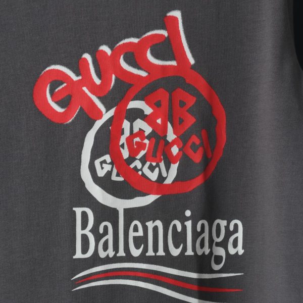 Gucci x Balenciaga joint red and white letter graffiti cola print short-sleeved T-shirt - Image 5