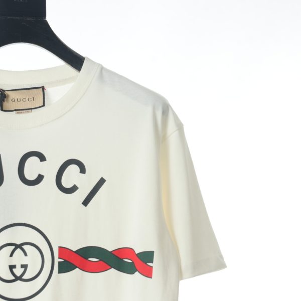 GUCCI twist belt short-sleeved T-shirt - Image 4
