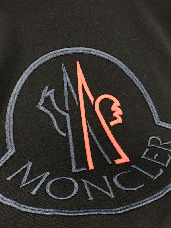 Moncler2023 new counters with the original custom latest trade order short-sleeved T-shirt - Image 5