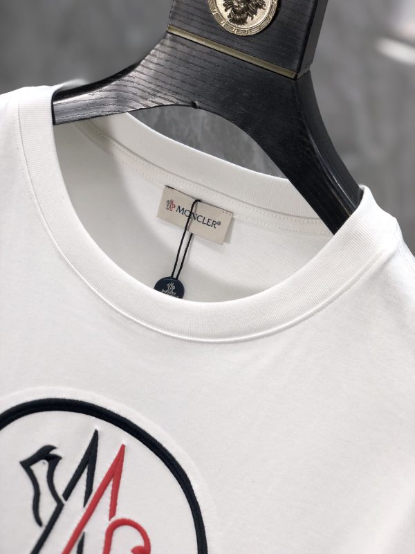 Moncler2023 new counters with the original custom latest trade order short-sleeved T-shirt - Image 6