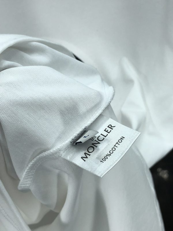 Moncler2023 new counters with the original custom latest trade order short-sleeved T-shirt - Image 9