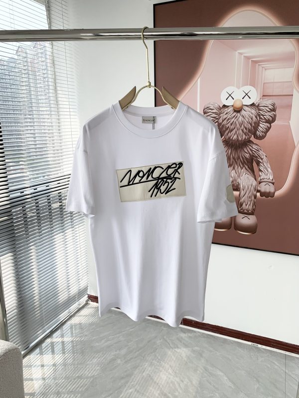 Moncler Mengjia 2023 spring and summer men and women same style ? couple models latest trade order short-sleeved T-shirt