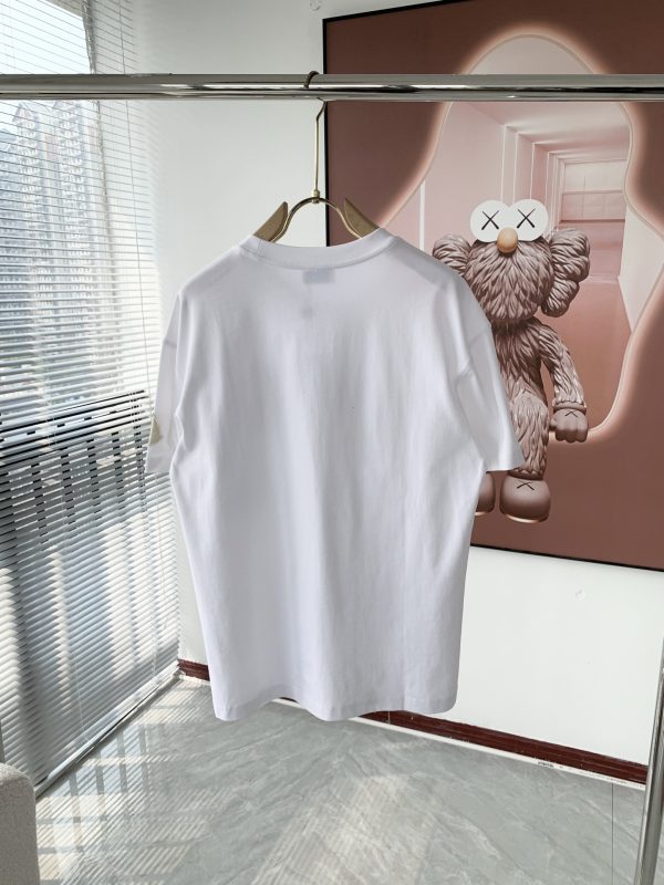 Moncler Mengjia 2023 spring and summer men and women same style ? couple models latest trade order short-sleeved T-shirt - Image 3