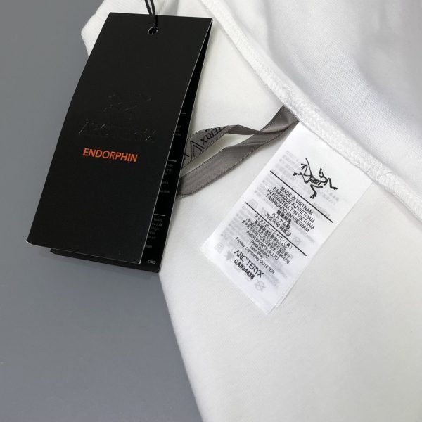 Arcteryx joint limited-edition T-shirt, made of cotton 32-count double-ply yarn, with logo letters on the chest - Image 9