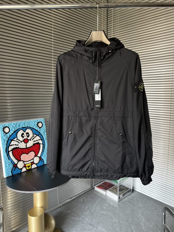 STONE ISLAND Stone Island official website of the same paragraph, a light jacket fabric inside through special treatment
