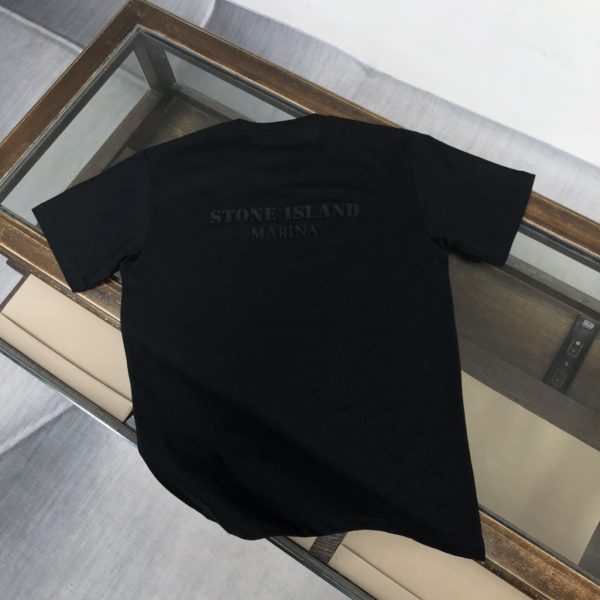 STONE ISLAND Stone Island fabric combed cotton cotton T-shirt is pre-washed to prevent deformation and shrinkage, and the upper body feels more comfortable and breathable