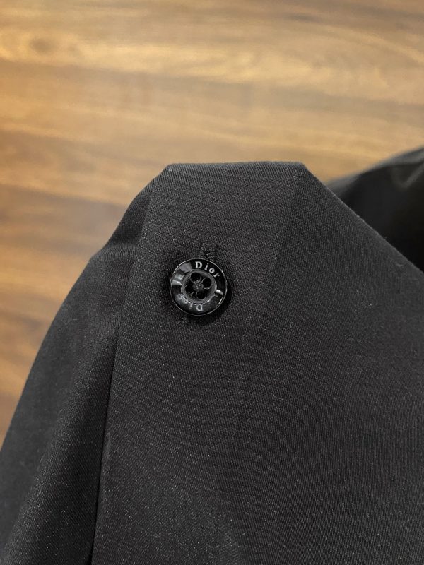 DIOR 2023 early spring new product counter casual long-sleeved shirt! Perfectly embroidered logo text, seamless tailoring Imported 80-count ultra-high-count mulberry silk cotton, soft and comfortable to the touch - Image 16