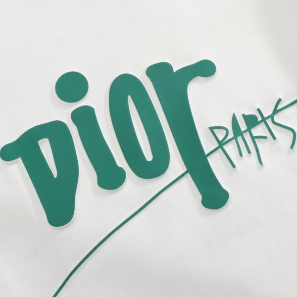 The latest DIOR 2022 autumn and winter products are available at counters at the same time. The original order is hard to find. Casual and fashionable round neck sweater - Image 7