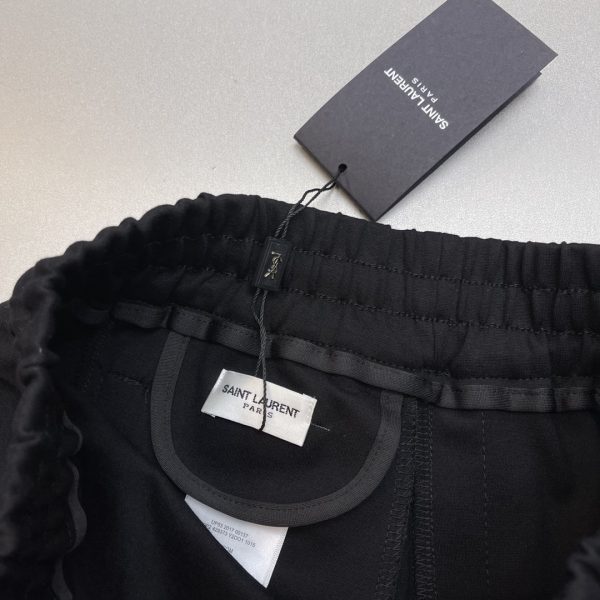 YSL original single shorts recommendation ~ 23S five-point casual shorts. Same style for men and women! Sideways YSL brand printing has a strong visual impact and a strong sense of fashion - Image 20
