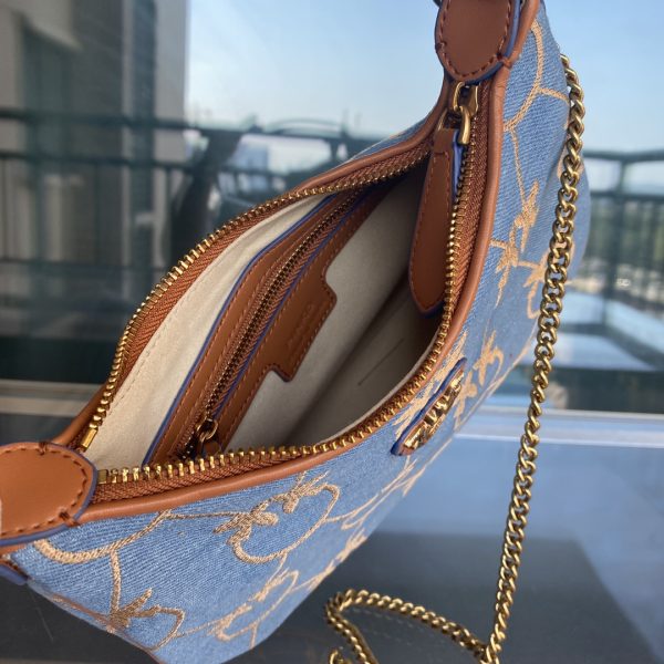 Pinko Swallow Bag 2022 Spring And Summer New Denim Underarm Saddle Bag One Shoulder Diagonal Chain Bag - Image 9