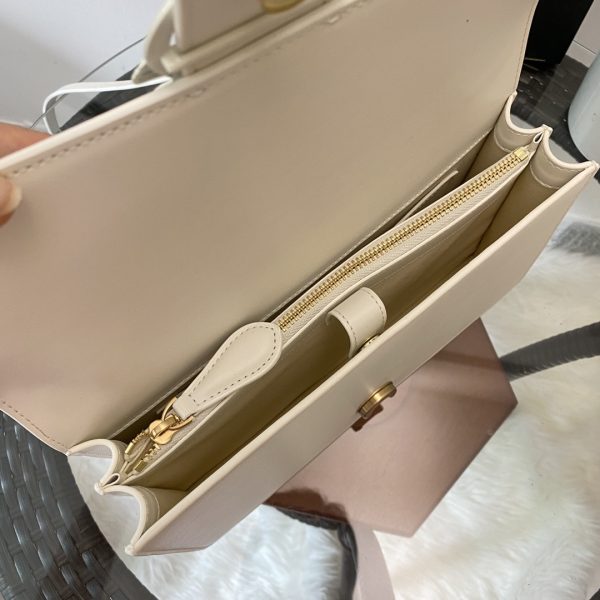 Pinko Swallow bag 2021 autumn and winter new classic leather chain shoulder handbag Bacchus bag white - Image 9