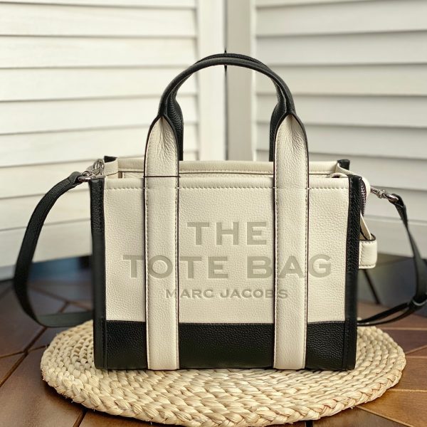 Marc Jacobs Shopping Tote Bag Black And White