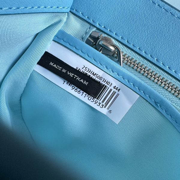 Marc Jacobs Shoulder Messenger Bag New Leather Shoulder Strap Detachable Adjustable Length Blue - Image 9