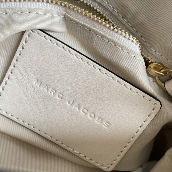 The Latest Glossy Calfskin Cross-Body Bag With Mj Shoulder Strap Is Detachable And Adjustable In Length And Dust Bag White - Image 8