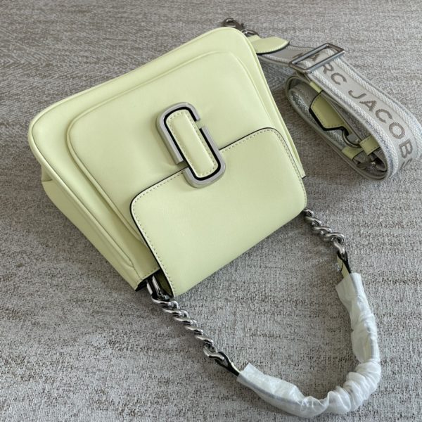 The Latest Glossy Calfskin Cross-Body Bag With Mj Shoulder Strap Is Detachable And Adjustable In Length And Dust Bag Green - Image 7