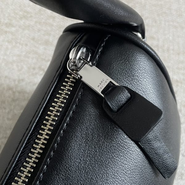 Marc Jacobs Handbag Early Spring 2023 New Nappa Leather Soft And Delicate Dust Bag Black - Image 8