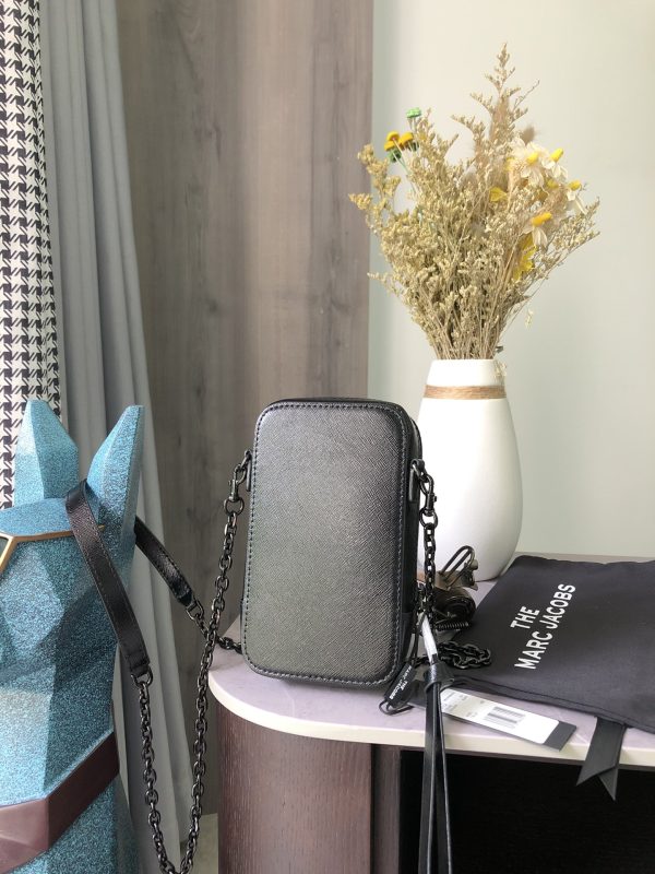 THE Marc Jacobs Vertical Phone Bag Saffiano Leather Black Model M0016799-001 - Image 3