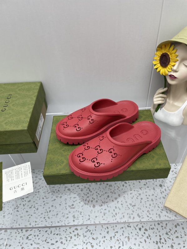 Gucci GG Slides Cave Slippers are versatile couple slippers red - Image 2