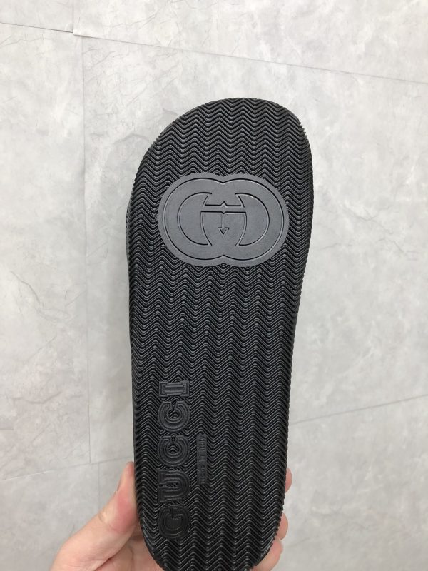 Gucci men's and women's homobian Gudgem slippers sandals black - Image 7