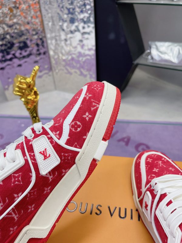 Louis Vuitton Trainer Maxi Sneakers Series LV cloth embossed technology model - Image 6