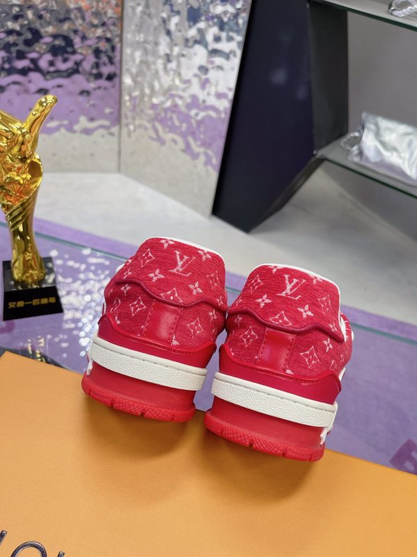 Louis Vuitton Trainer Maxi Sneakers Series LV cloth embossed technology model - Image 9
