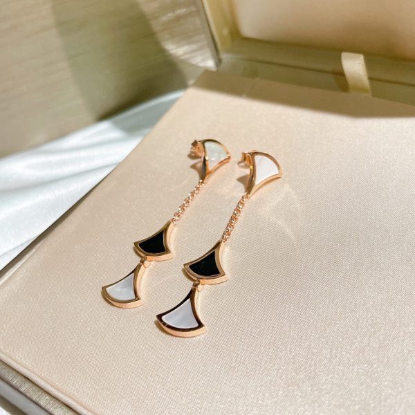 BVLGARI tassel skirt in rose gold and 18k stud earrings