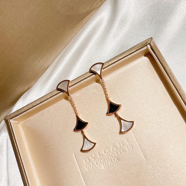 BVLGARI tassel skirt in rose gold and 18k stud earrings - Image 5