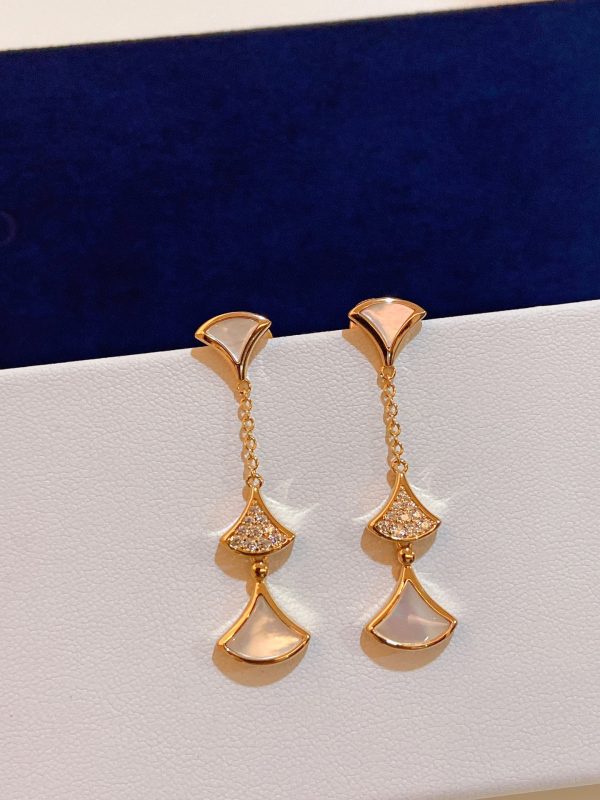 BVLGARI tassel skirt in rose gold and 18k stud earrings - Image 6