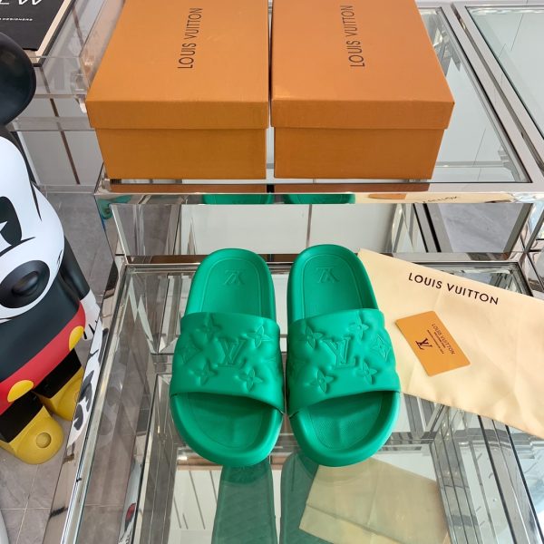 Louis Vuitton 22ss Slippers spring and summer vacation travel to work daily must buy slippers green