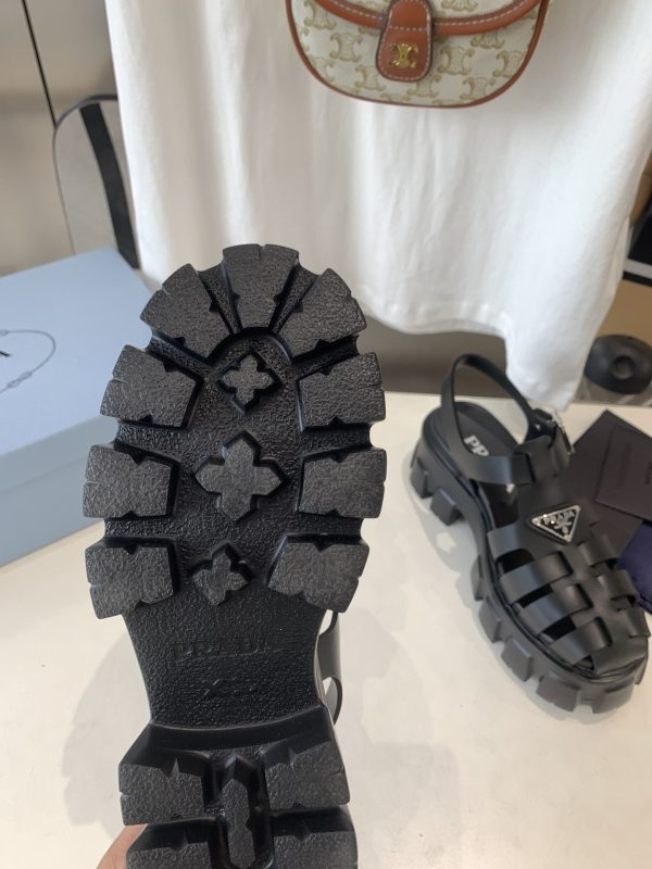 Prada is super hot for the latest spring/summer serrated Roman ultra-light platform sandals H - Image 8
