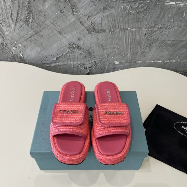 Prada 2024 popular straw series of must-have slippers Red
