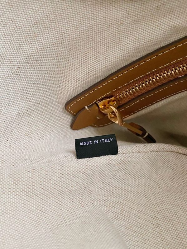 MiuMiu new hobo tote underarm bag autumn and winter series white A 5BG231 - Image 8