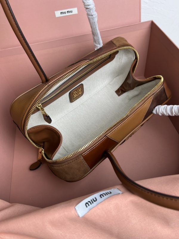 Miumiu new splicing bowling ball B - Image 7