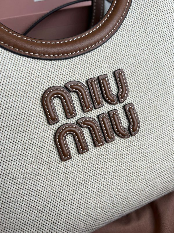 Miumiu launches new IVY basket handbag C M-288 - Image 4