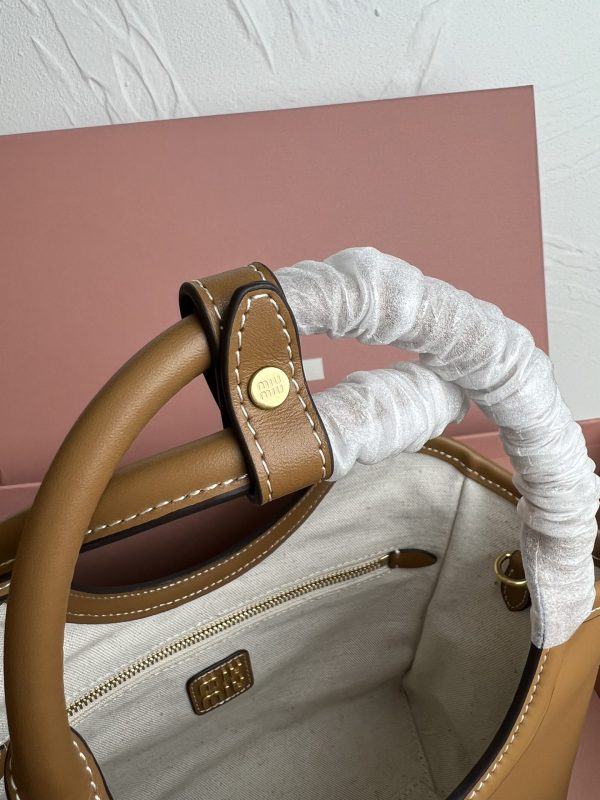 Miumiu launches new IVY basket cowhide leather handbag M-288 A - Image 5