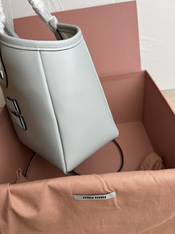 Miumiu launches new IVY basket cowhide leather handbag M-288 B - Image 3